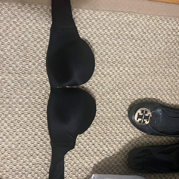 32B Victoria’s Secret very sexy push up bra - Picture 2 of 4